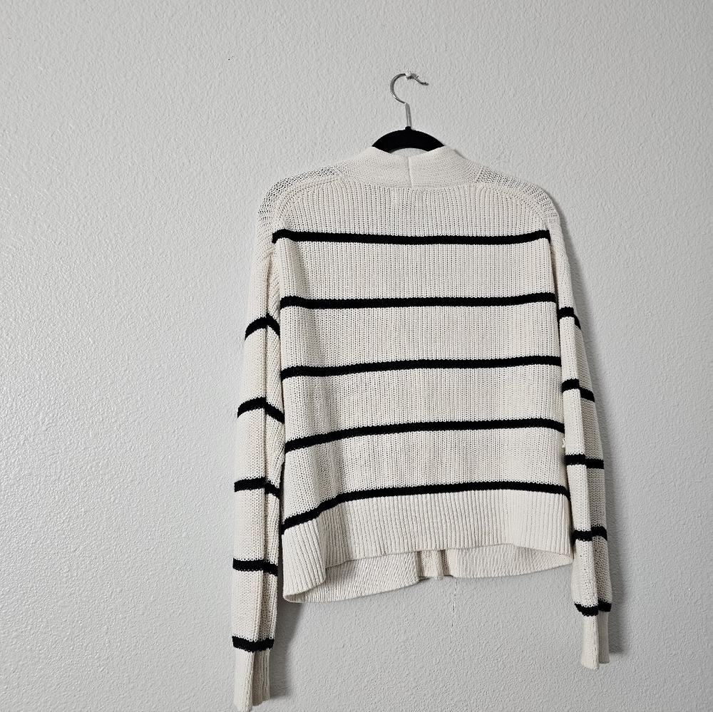 Women's Cream and Black Stripe Button-Front Cardigan Sweater Sz XS - Picture 4 of 6